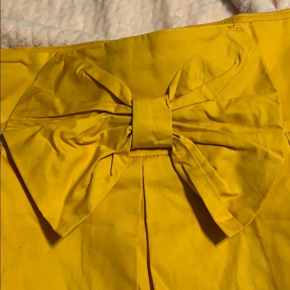 Jamby Mustard Yellow Skirt with bow. - Picture 2 of 3